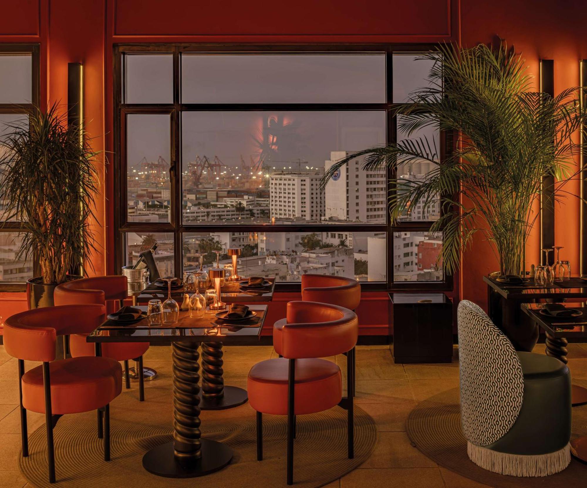 Radisson Blu Hotel Casablanca City Center Exterior photo The 19th floor lounge